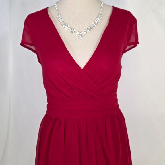 Women's Simple Silky Cap Sleeve Red Dress Size Medium - Picture 4 of 10